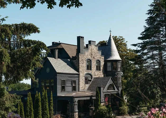 Norumbega Inn